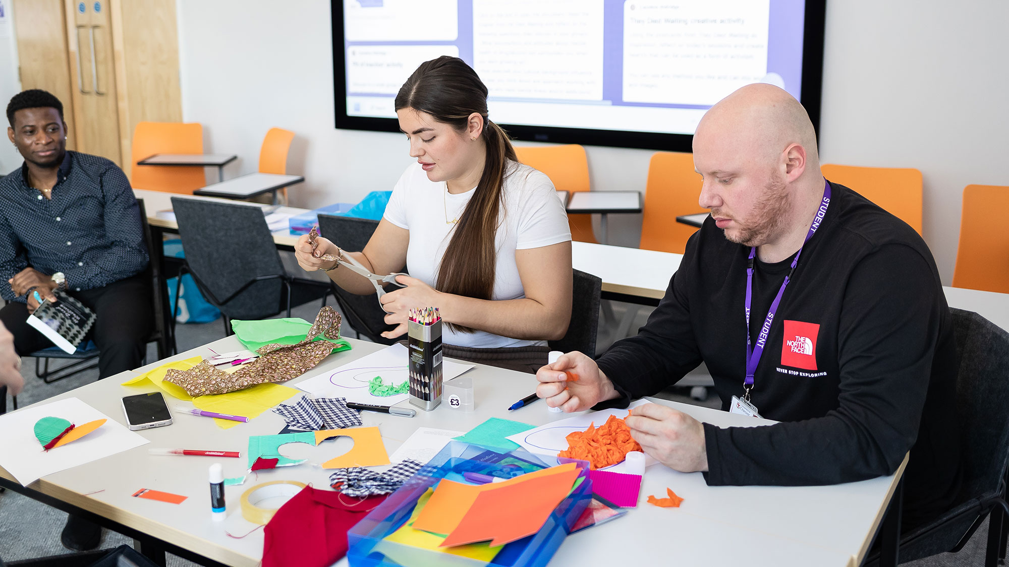 ArtZone – Creative Drop-In Session